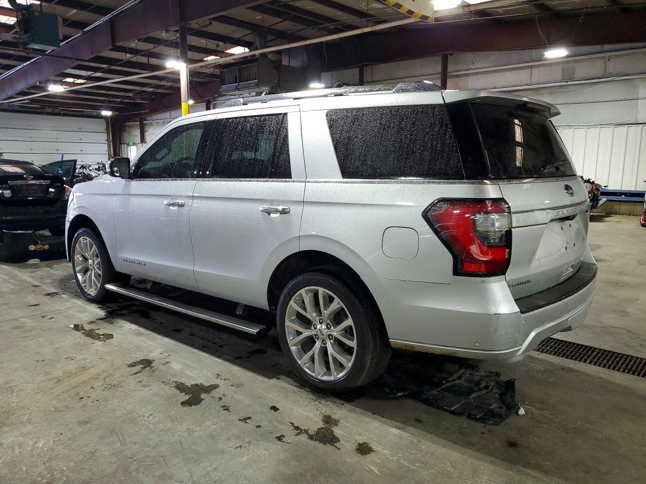 2019 Ford Expedition Platinum - Фото 2