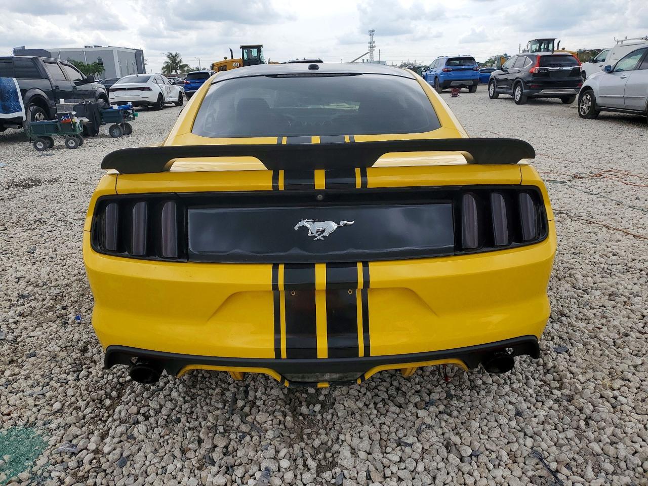 2016 Ford Mustang - Image 6