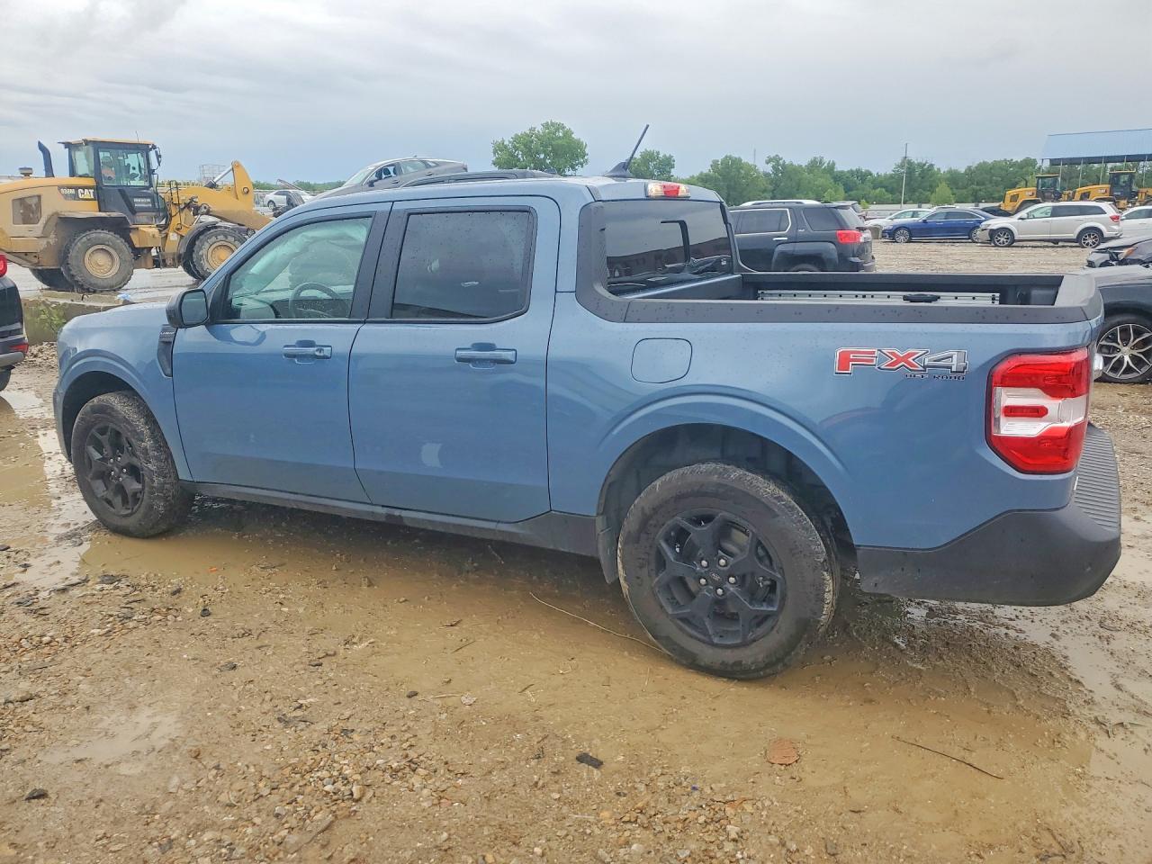 2024 Ford Maverick Lariat - Image 2