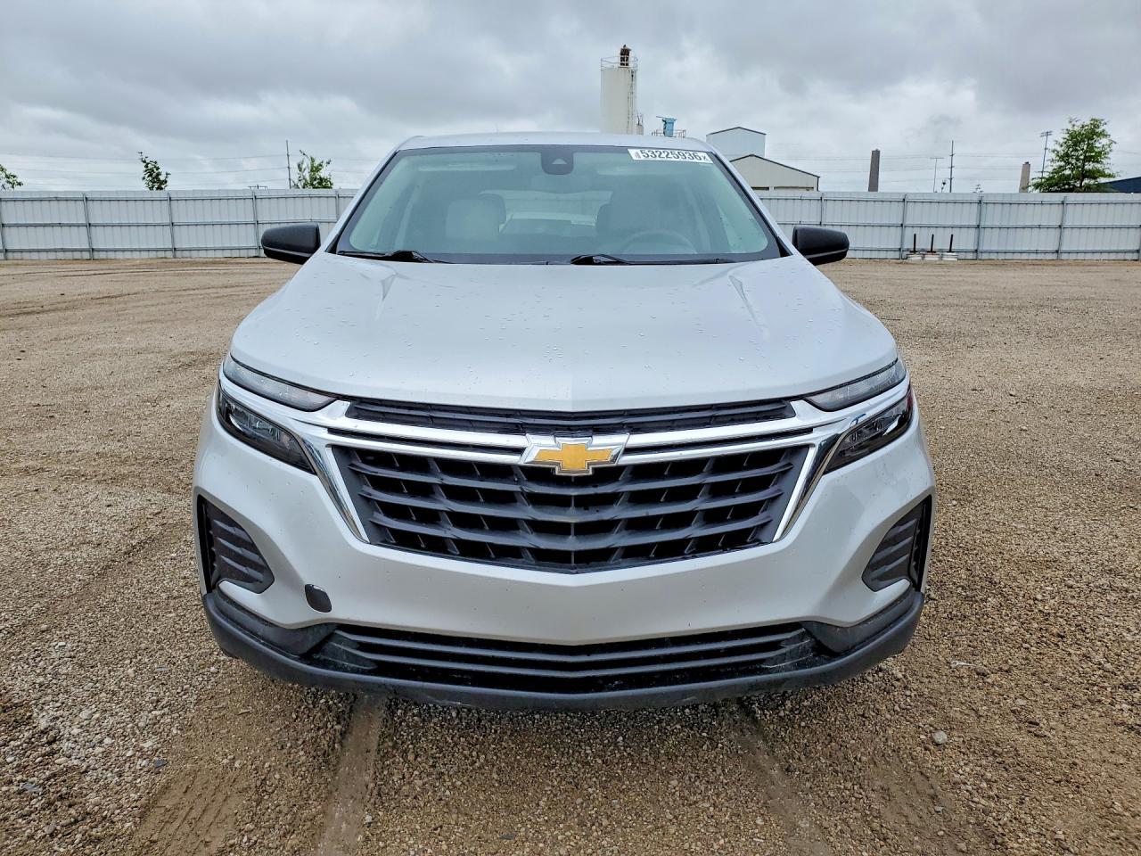 2022 Chevrolet Equinox Ls - Image 5