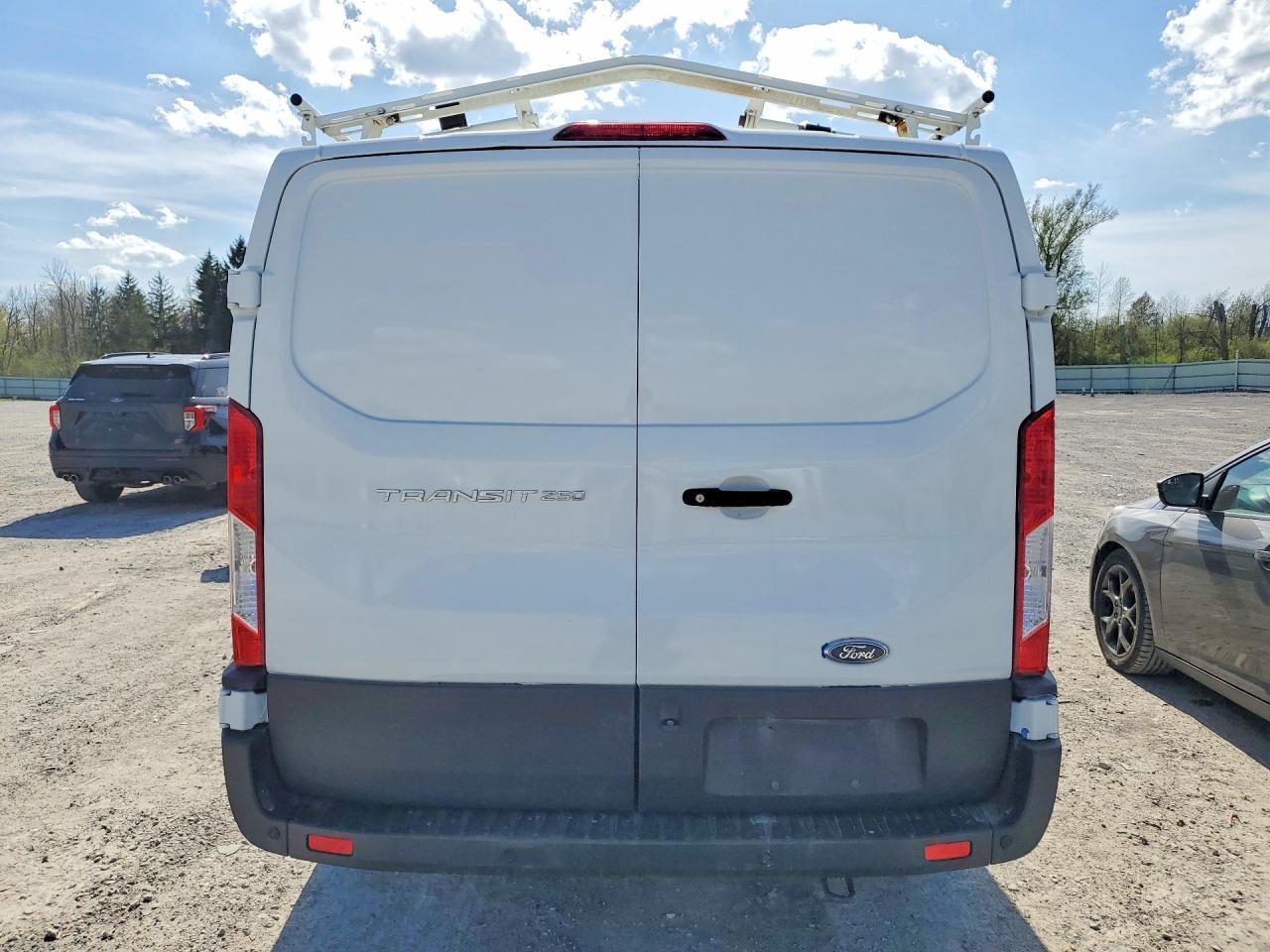 2020 Ford Transit 250 Delivery Van - Фото 6