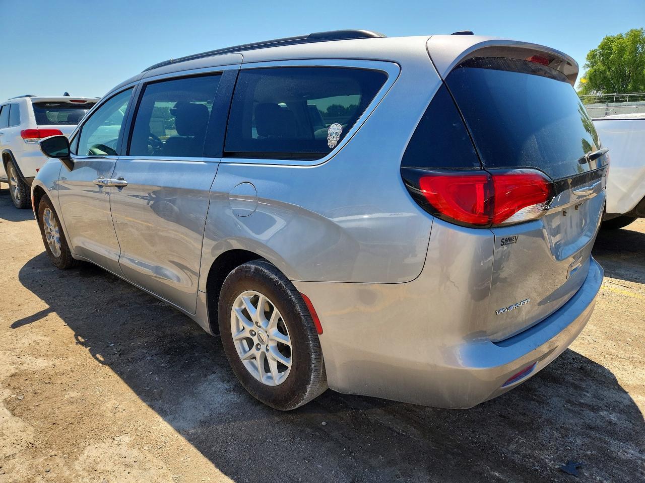 2021 Chrysler Voyager Lxi - Фото 2