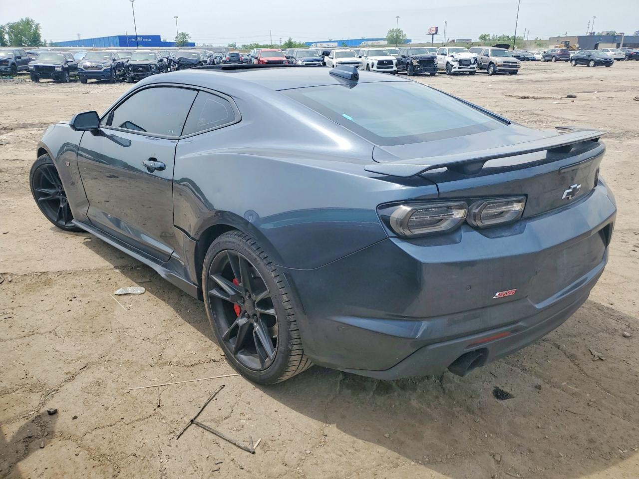 2022 Chevrolet Camaro Ss - Фото 2