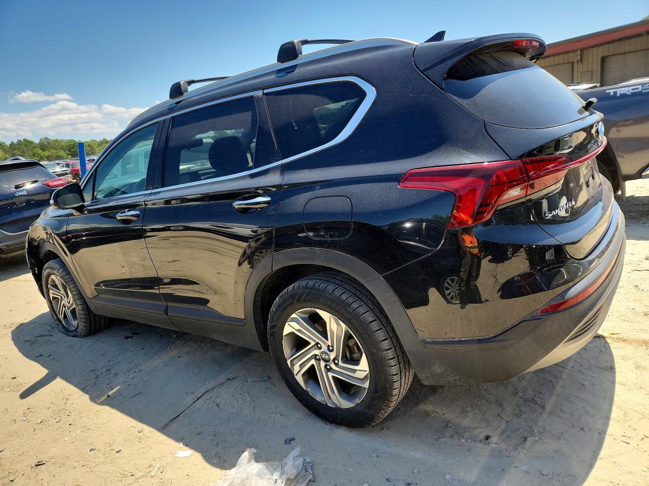 2023 Hyundai Santa Fe Sel - Image 2
