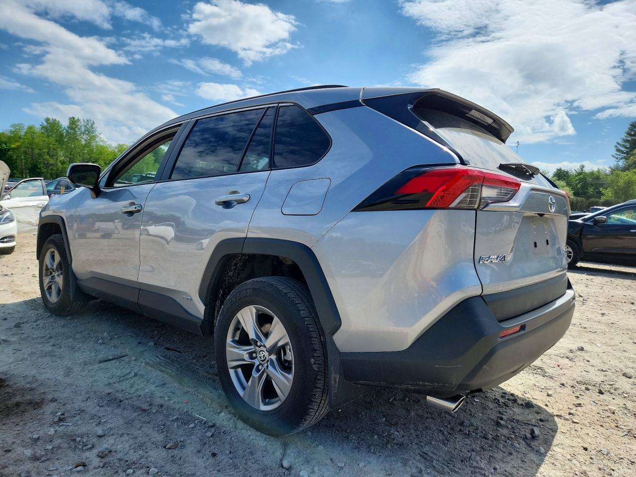 2025 Toyota Rav4 Hybrid Xle - Image 2