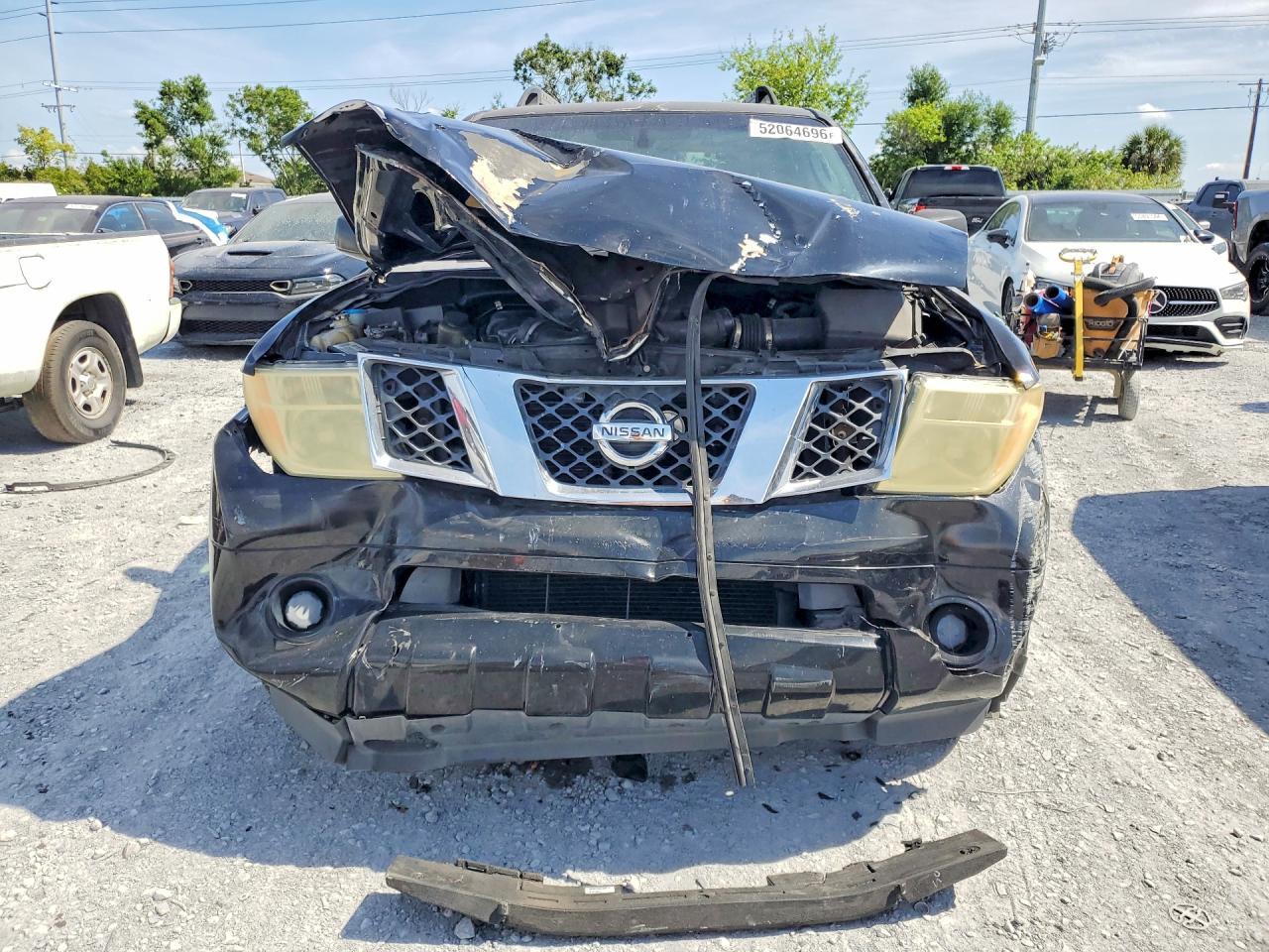 2005 Nissan Pathfinder Xe - Image 5