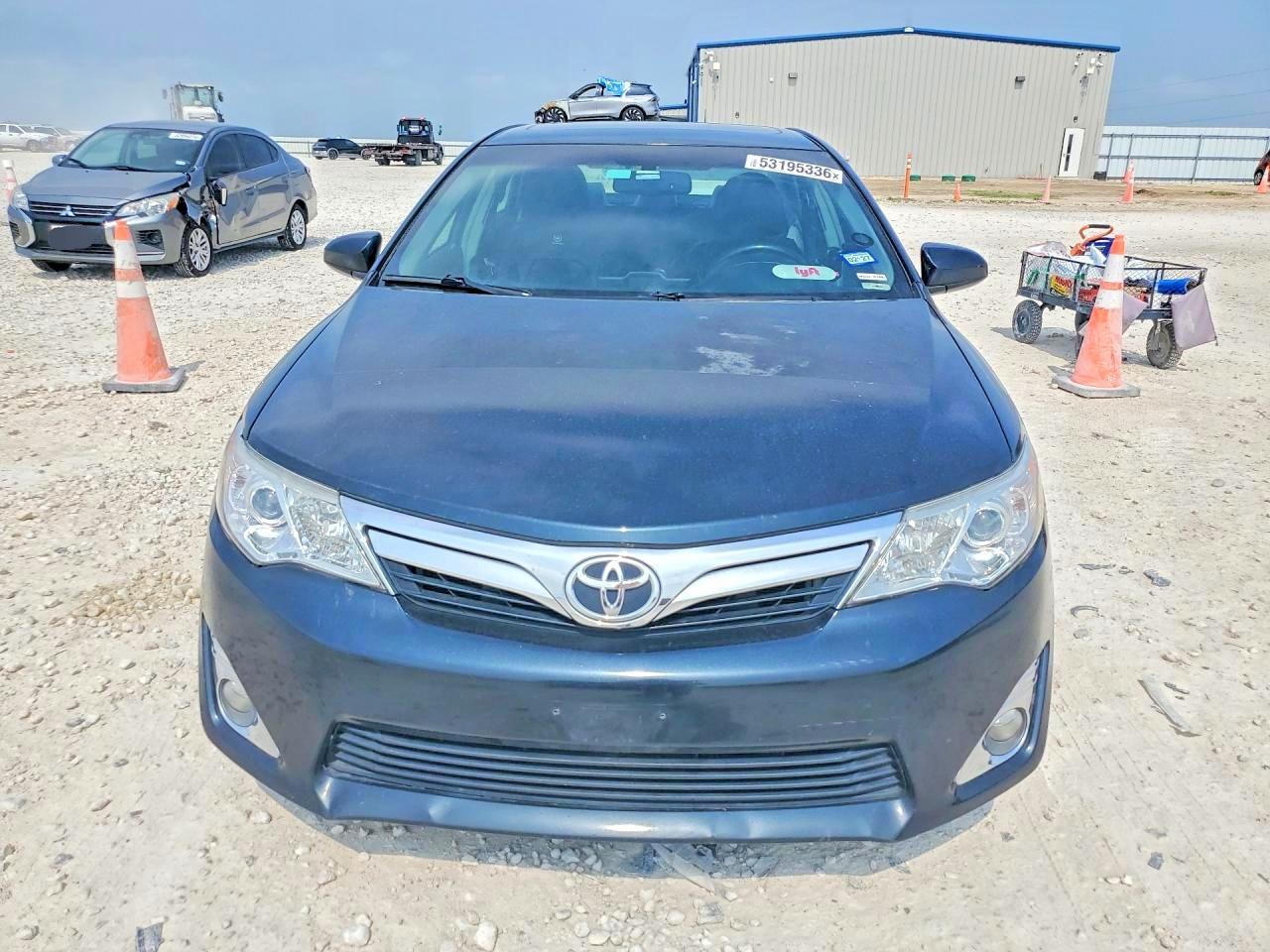 2012 Toyota Camry Xle V6 - Image 5