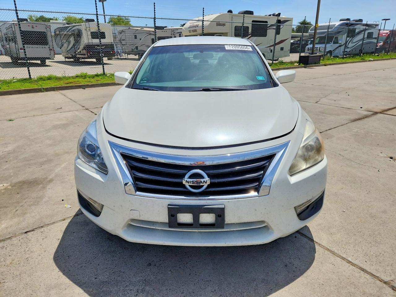 2014 Nissan Altima 2.5 S - Image 5