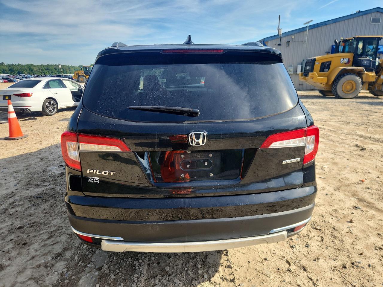2019 Honda Pilot Touring - Image 6