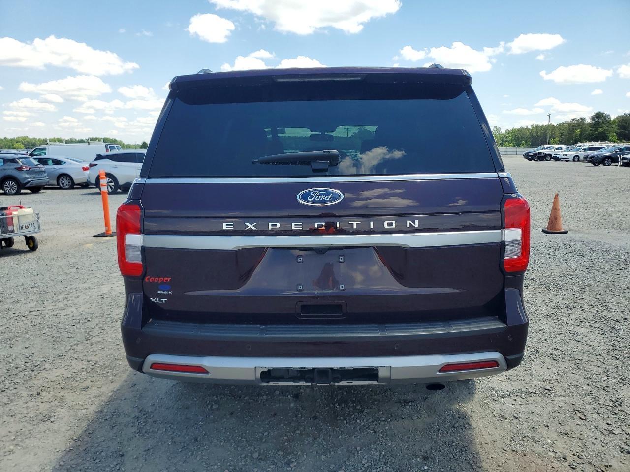 2023 Ford Expedition Xlt - Image 6