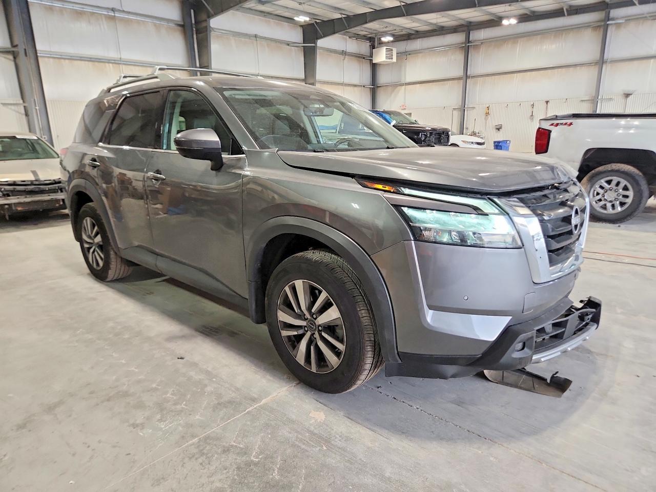 2023 Nissan Pathfinder Sl - Фото 4