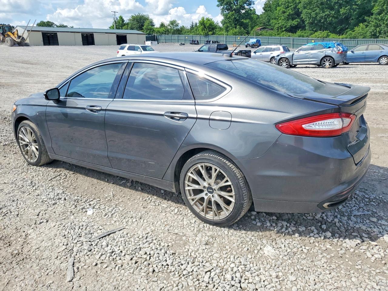 2016 Ford Fusion Titanium - Фото 2