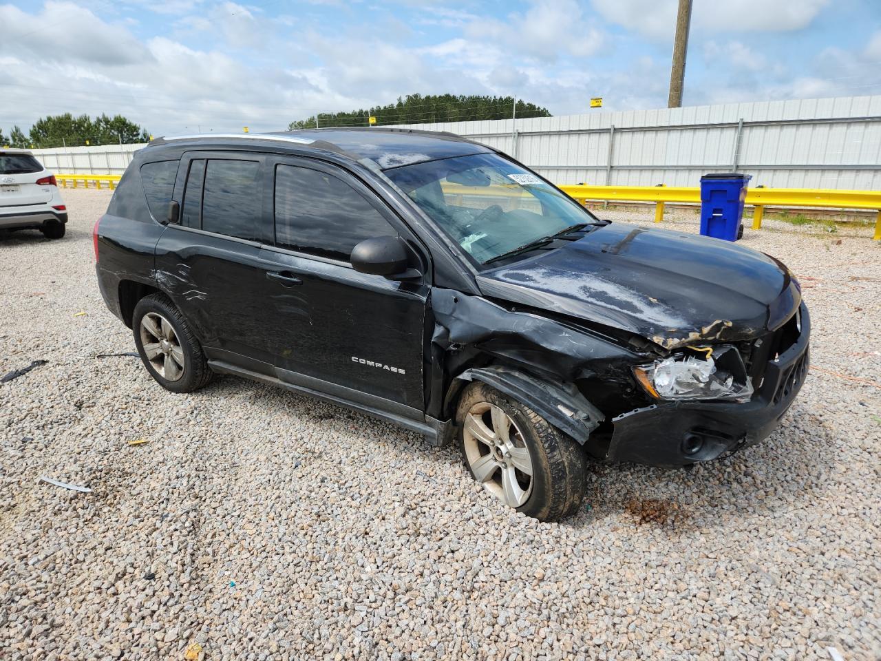 2012 Jeep Compass Latitude - Image 4
