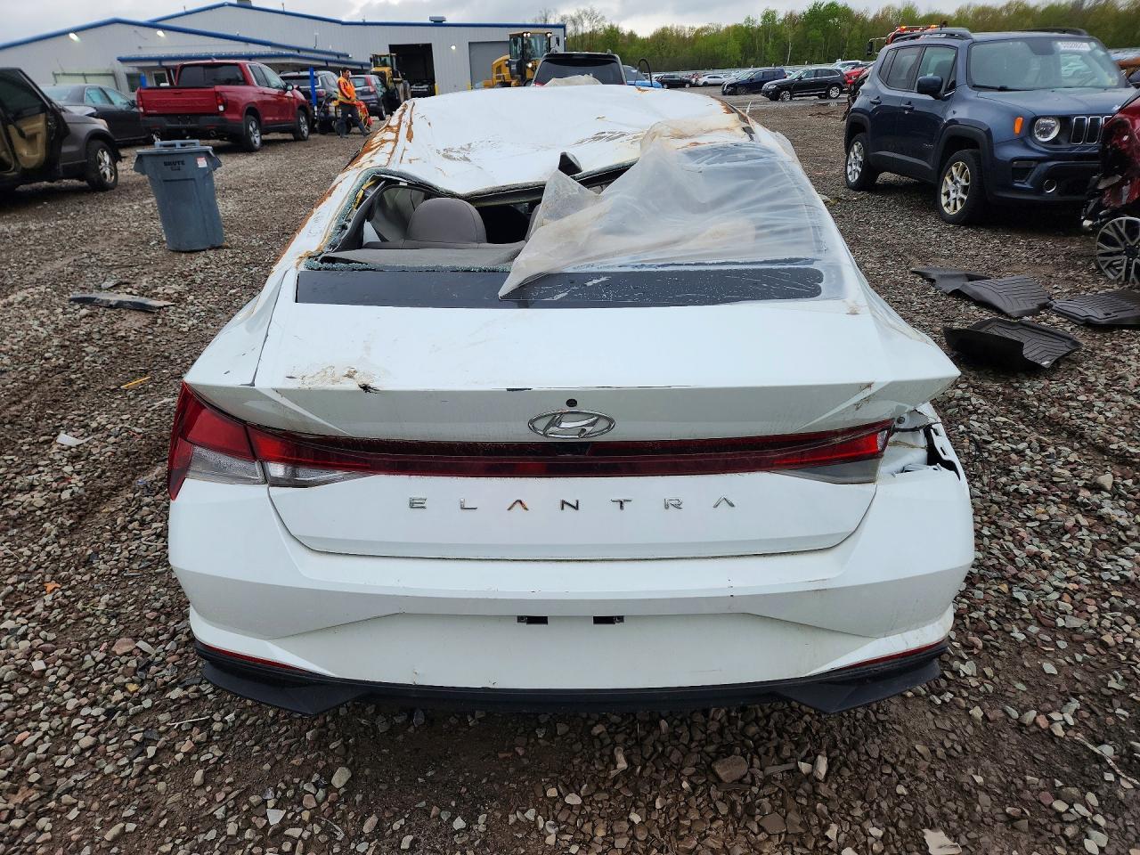 2021 Hyundai Elantra Sel - Фото 6