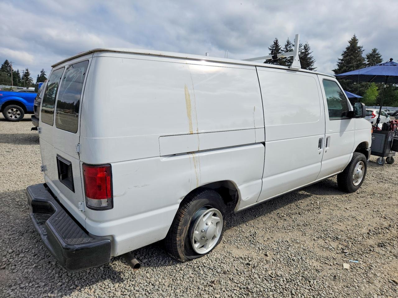 2012 Ford Econoline E150 Van - Фото 3