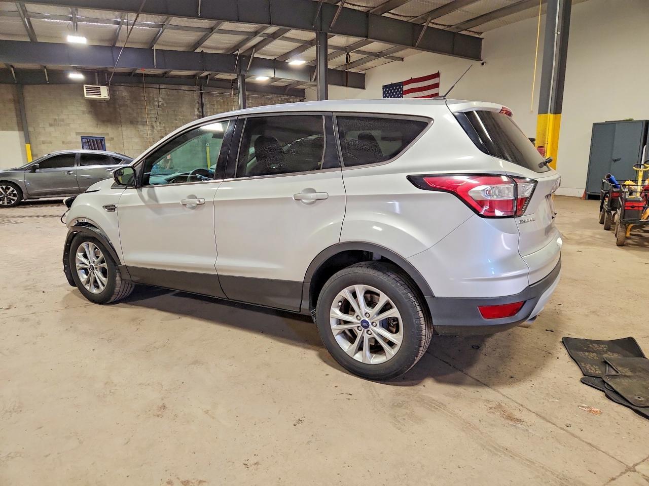2017 Ford Escape Se - Image 2