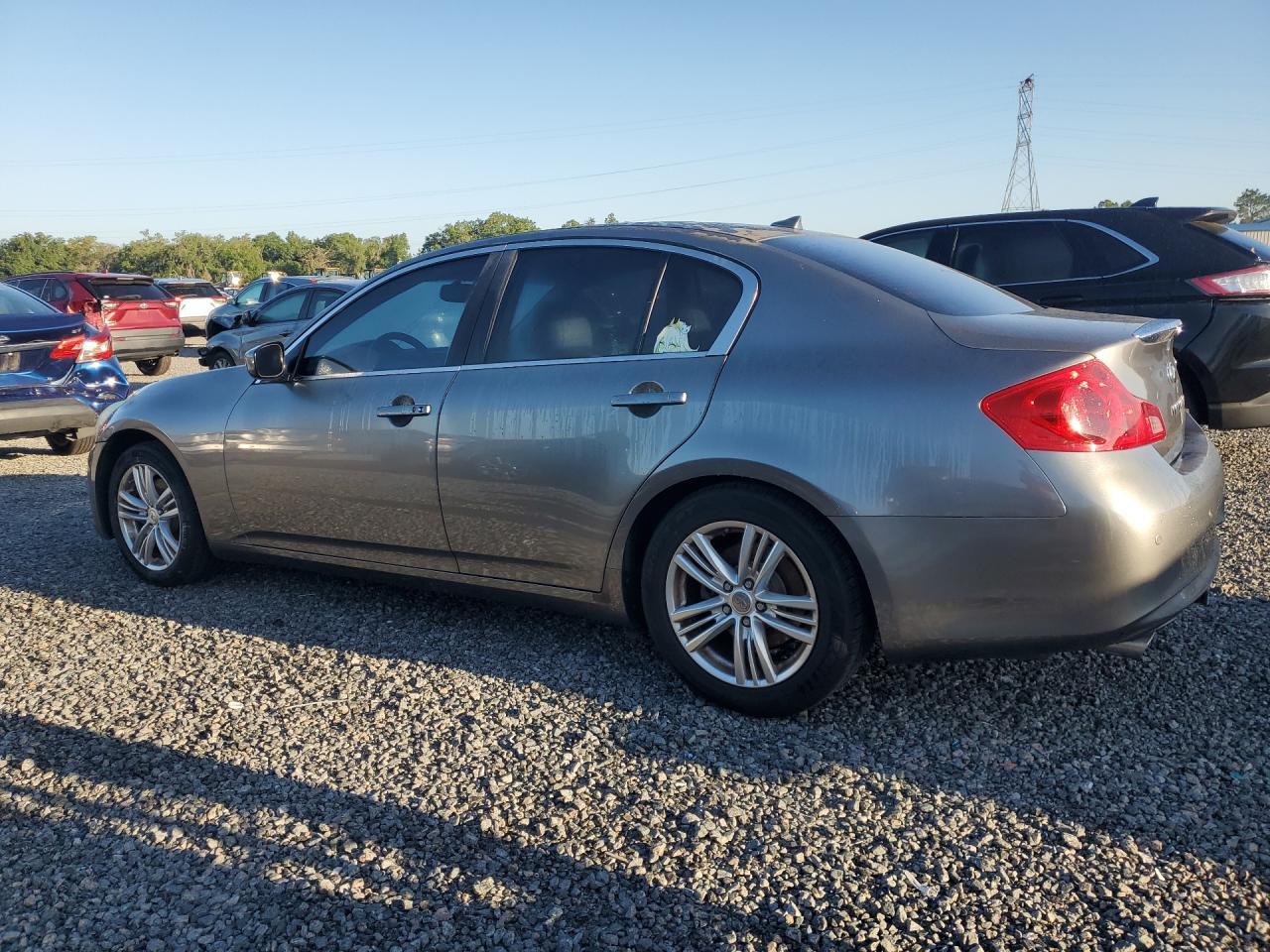 2013 Infiniti G37 Sedan Journey - Фото 2