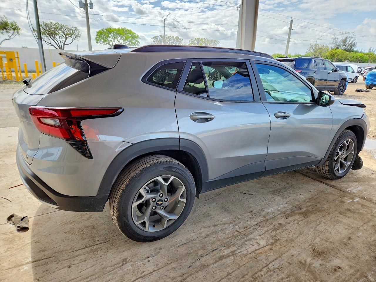 2025 Chevrolet Trax 1Lt - Фото 3