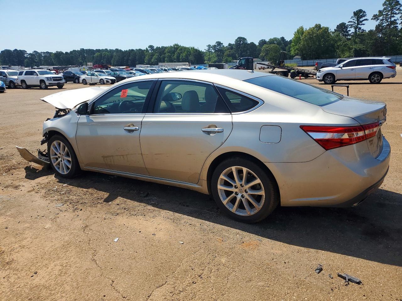 2013 Toyota Avalon Xle Touring - Image 2