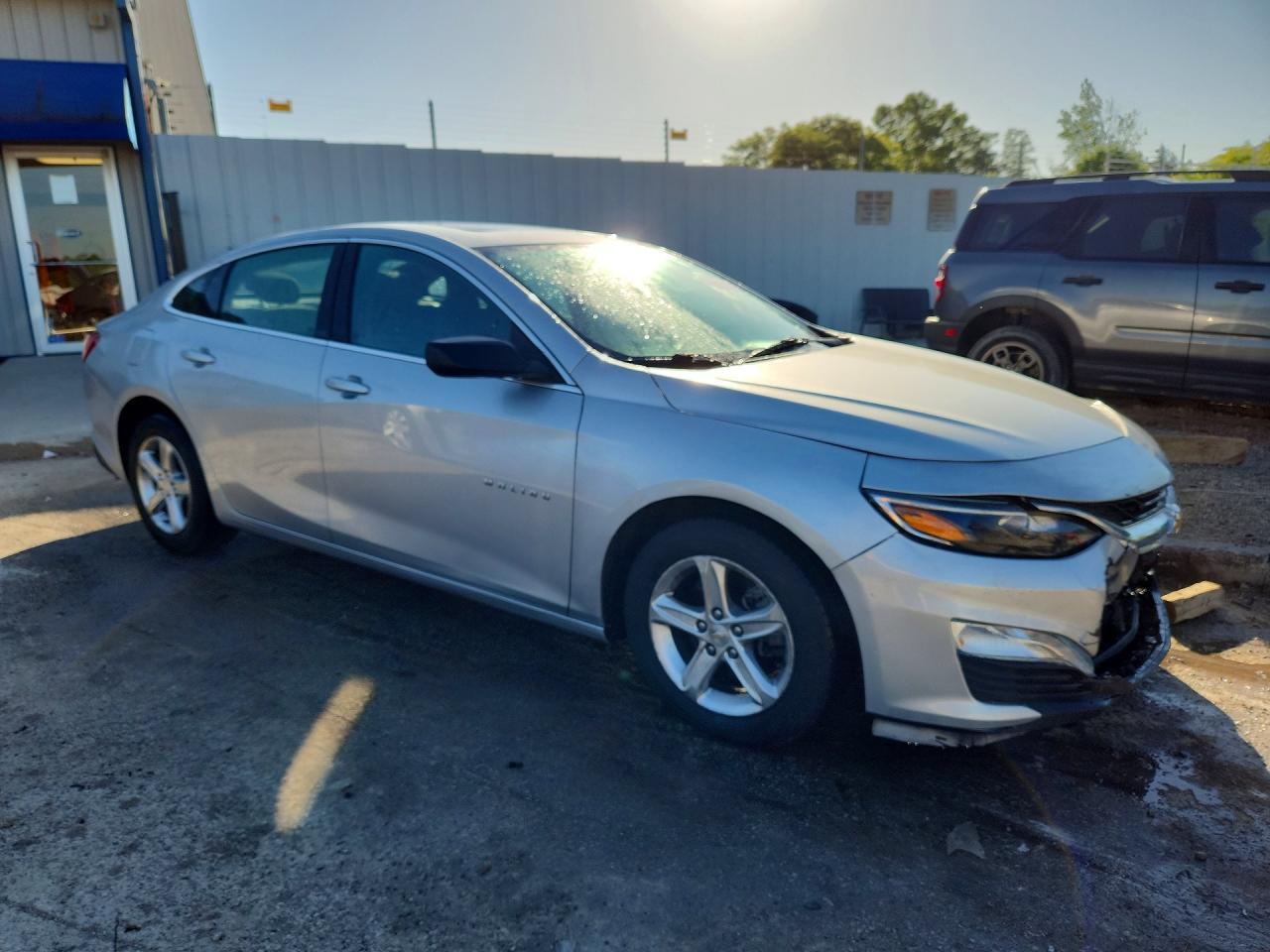 2022 Chevrolet Malibu Lt - Фото 4