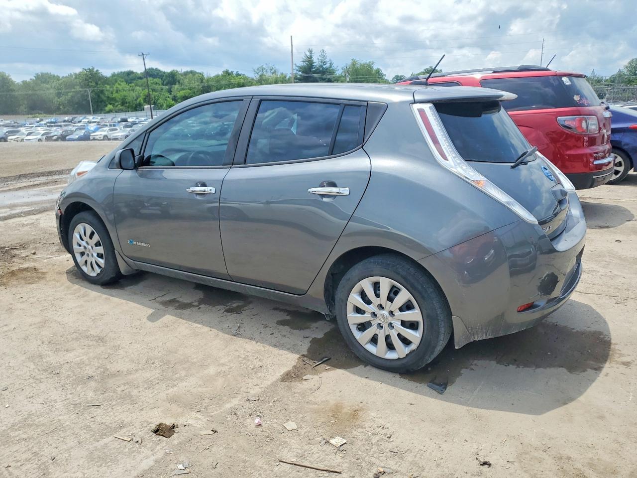 2017 Nissan Leaf S - Фото 2