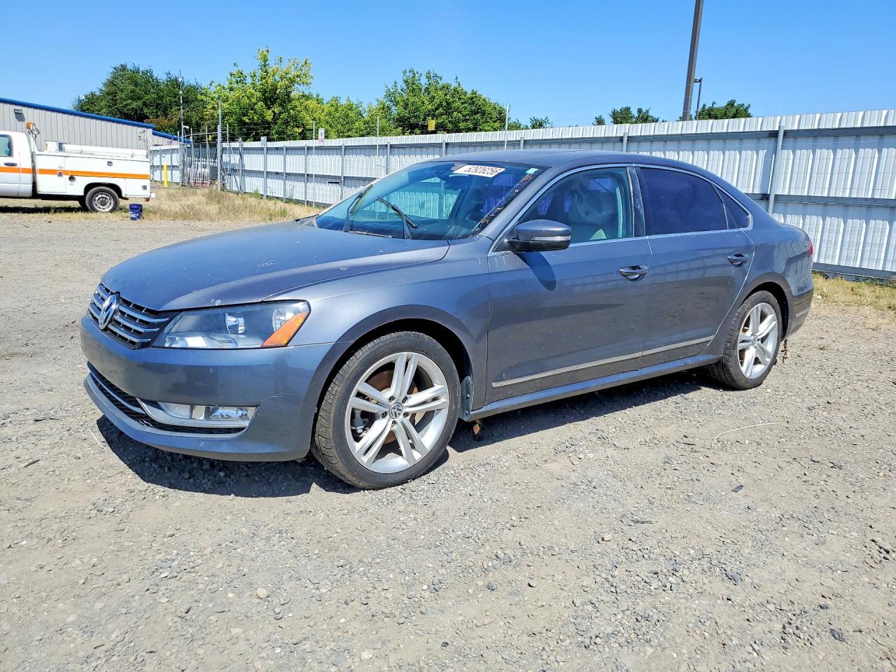 2014 Volkswagen Passat Sel