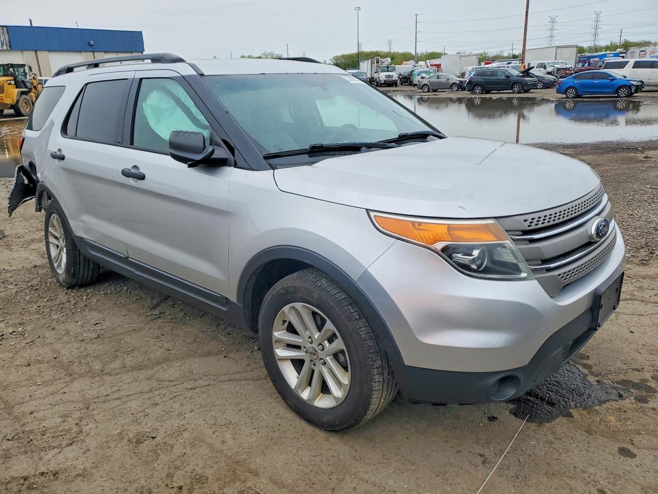 2015 Ford Explorer - Фото 4