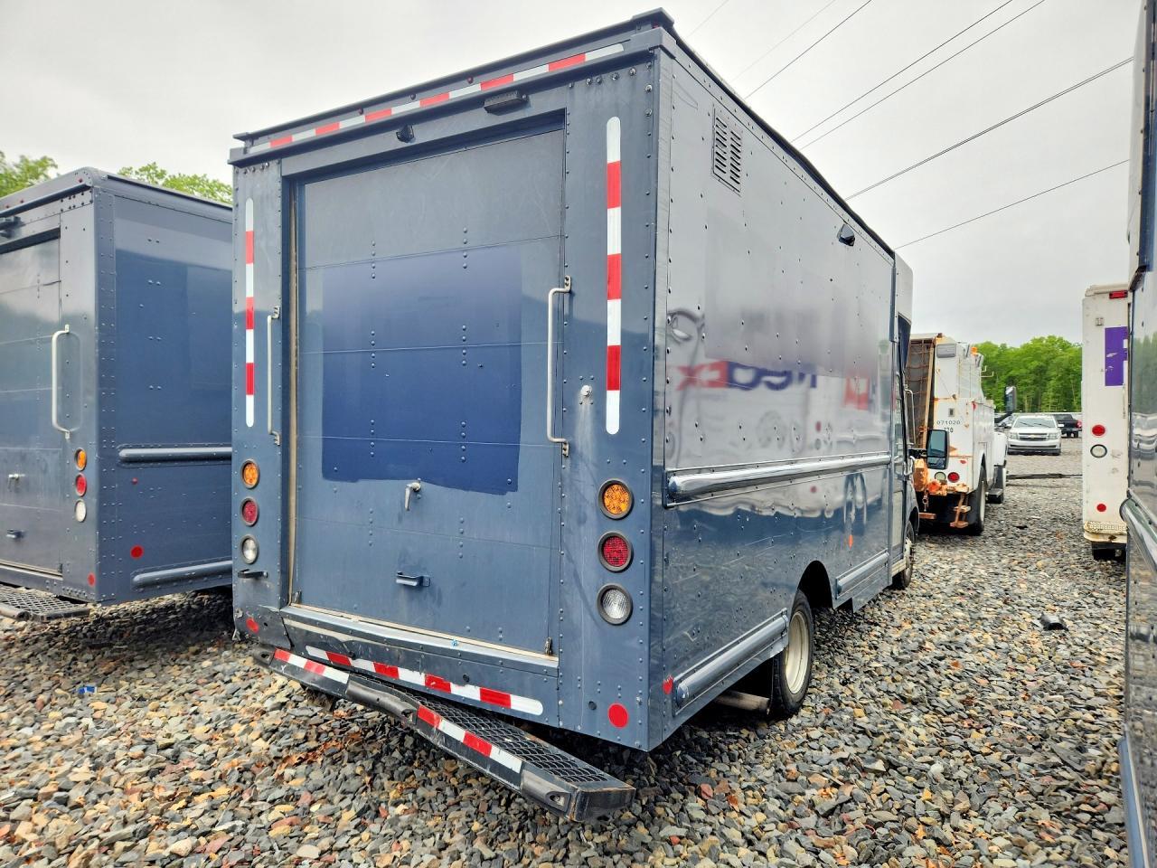 2021 Ford Transit Step Van - Фото 3