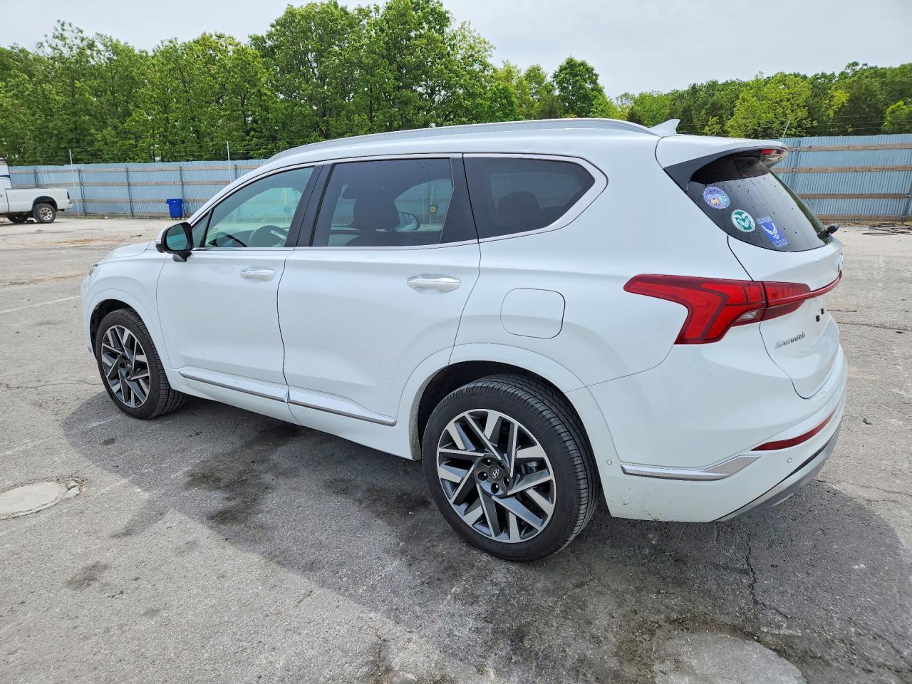 2022 Hyundai Santa Fe Calligraphy - Image 2