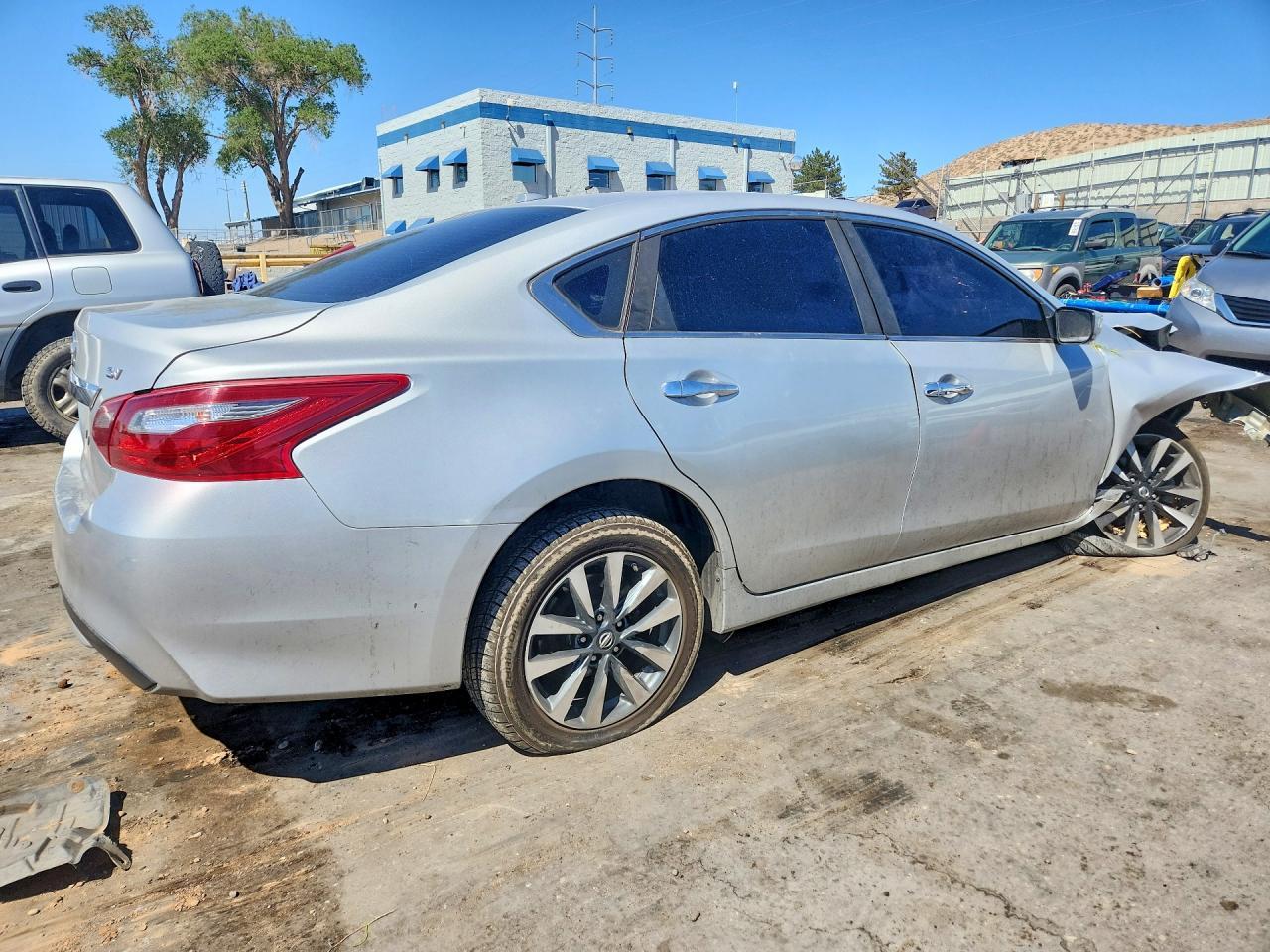 2018 Nissan Altima 2.5 Sv - Image 3