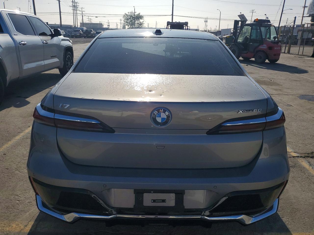 2024 BMW I7 xDrive60 - Фото 6