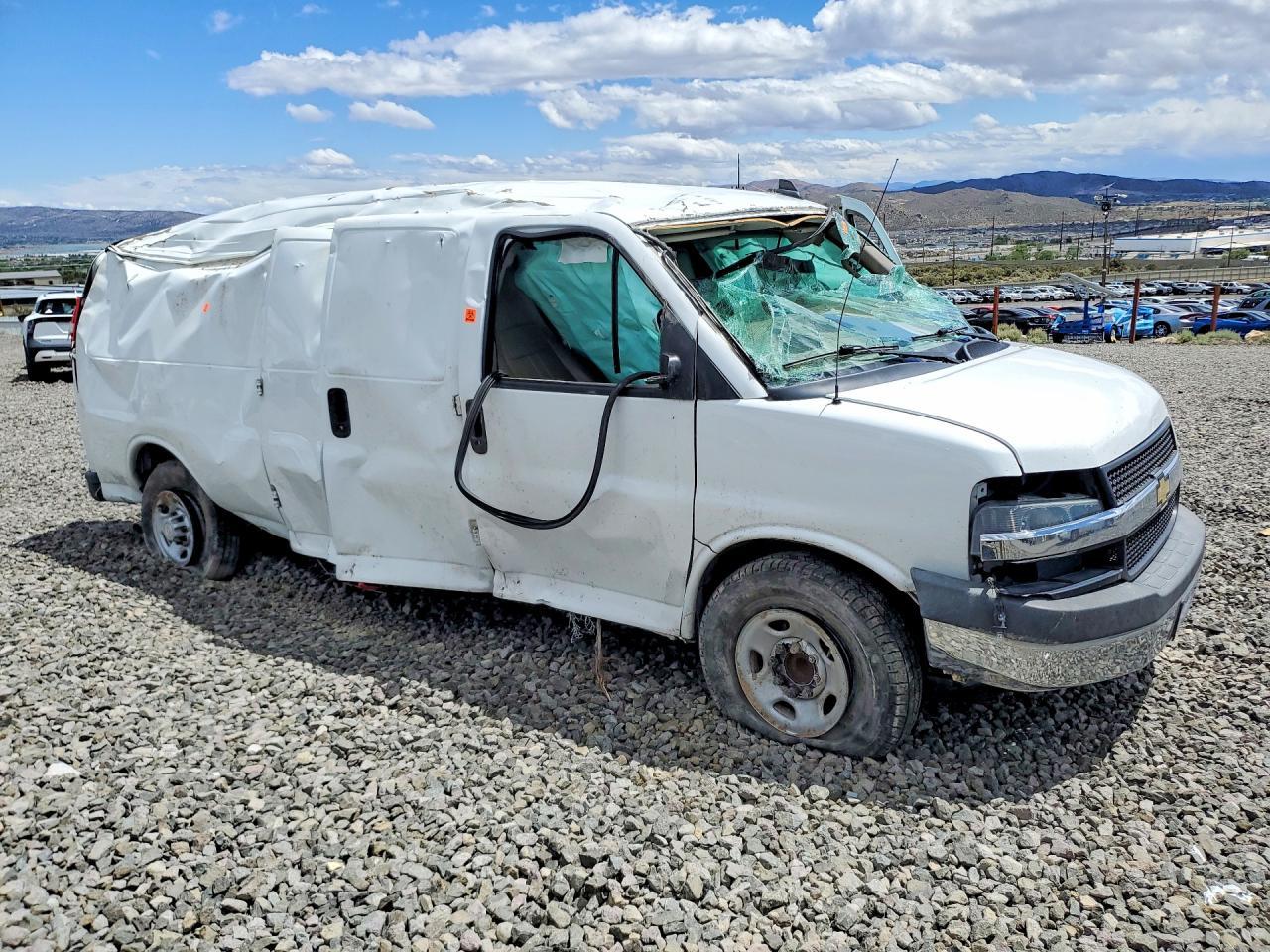 2018 Chevrolet Express G2500 - Фото 4