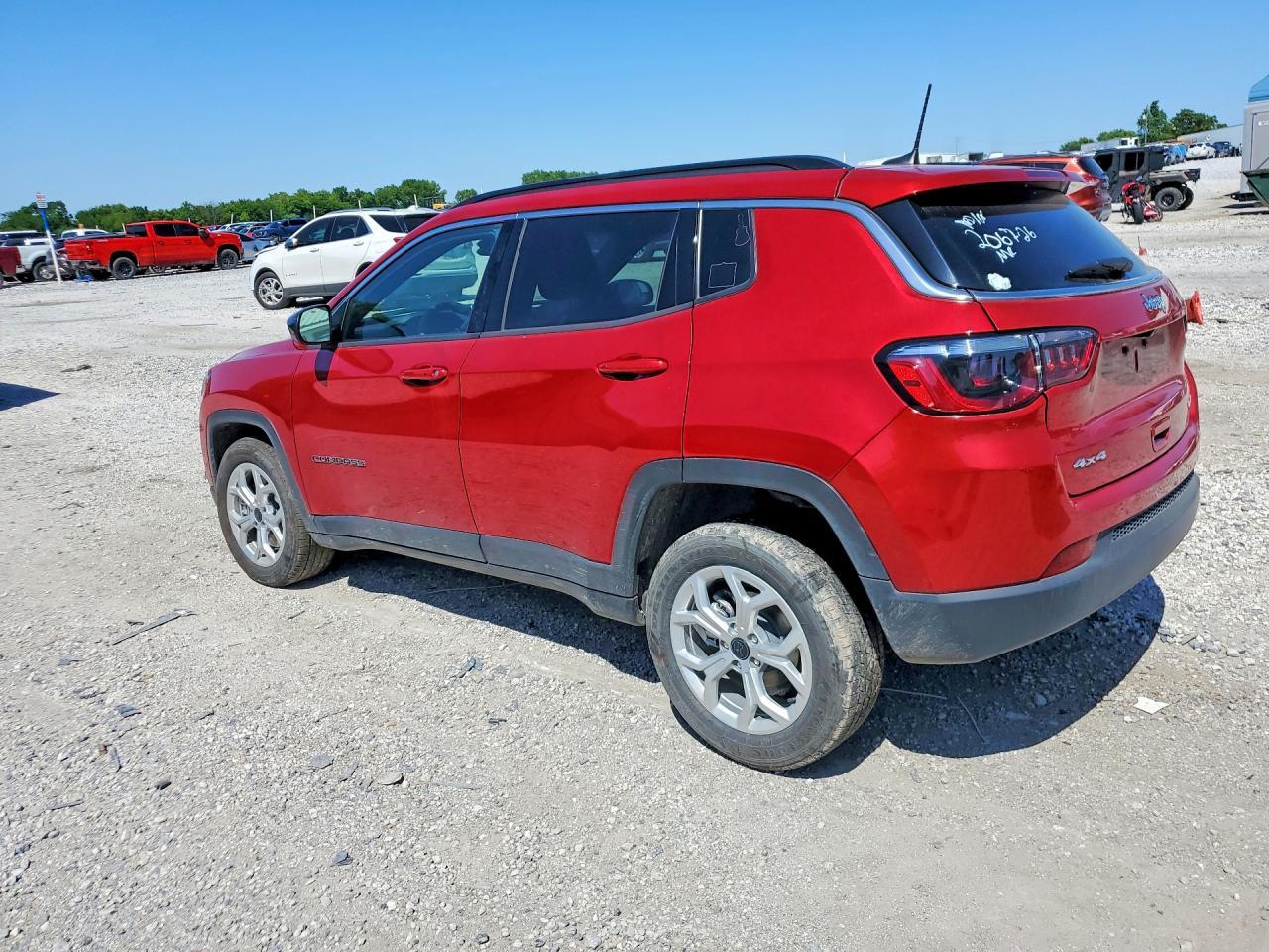 2025 Jeep Compass Latitude - Image 2