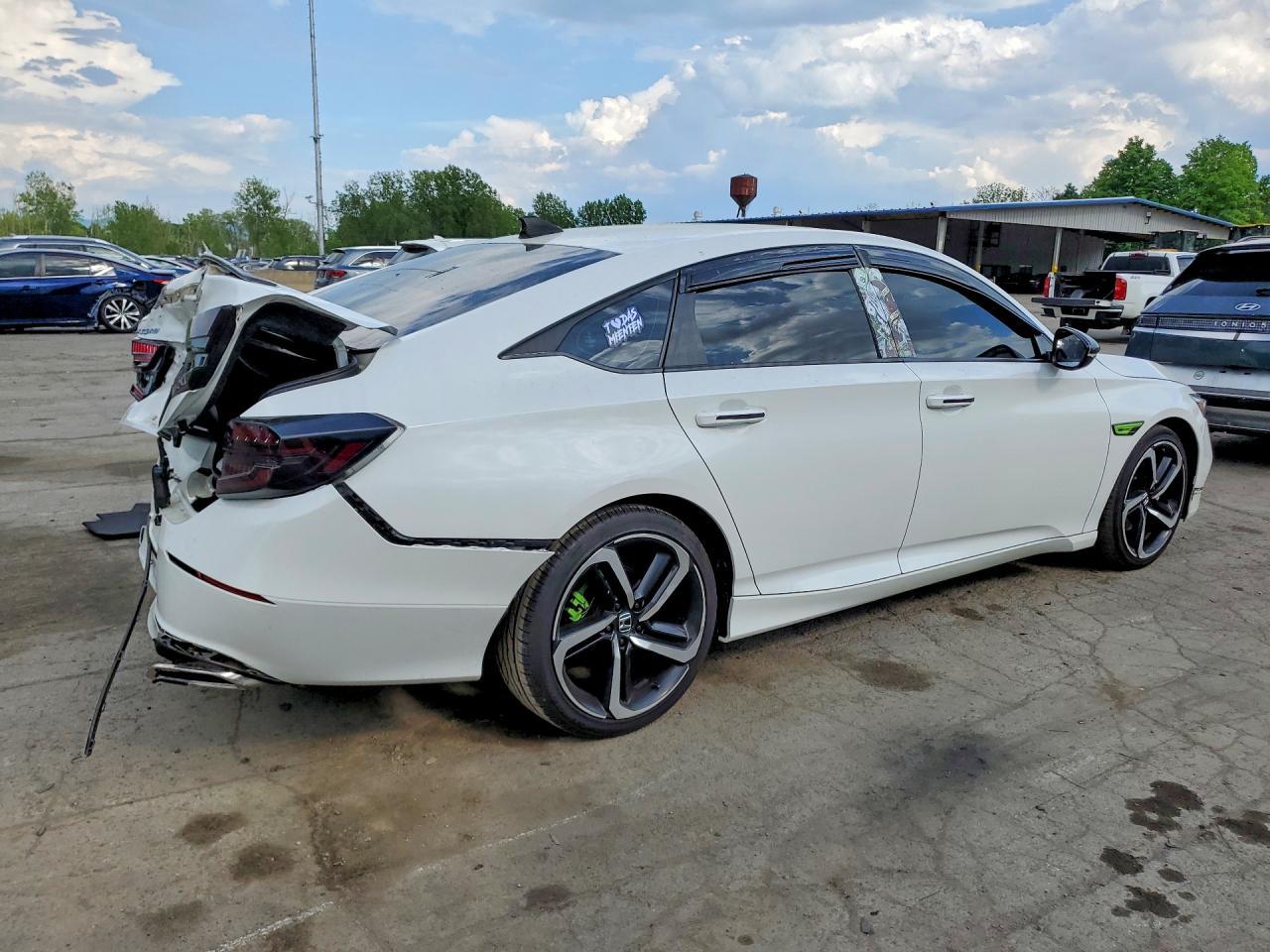 2019 Honda Accord Sport - Image 3