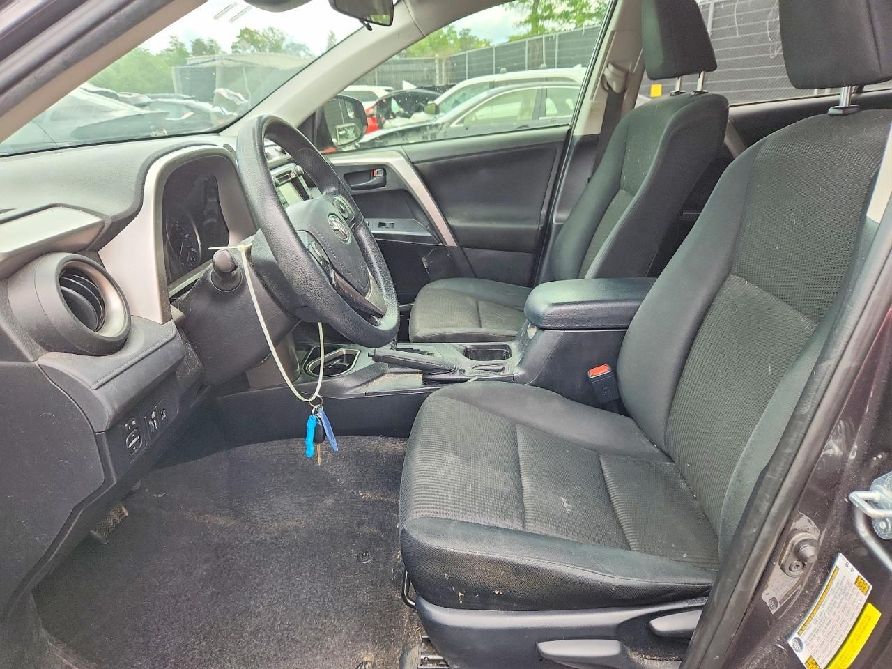 2017 Toyota Rav4 Le - Image 7
