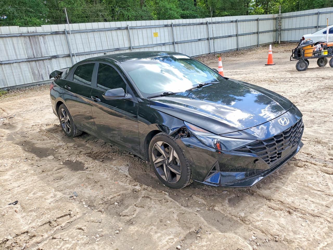 2023 Hyundai Elantra Sel - Фото 4