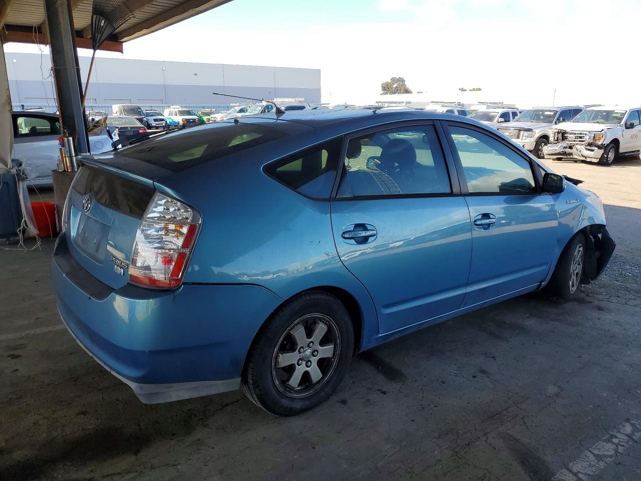2006 Toyota Prius Base - Фото 3