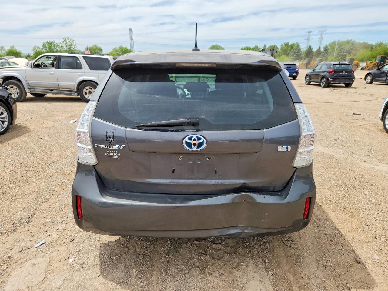 2013 Toyota Prius V Three - Image 6