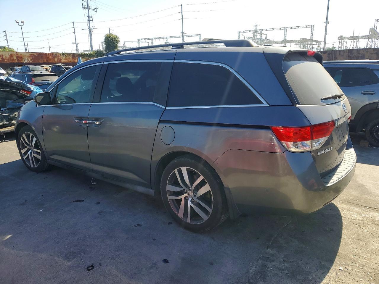 2014 Honda Odyssey Exl - Image 2