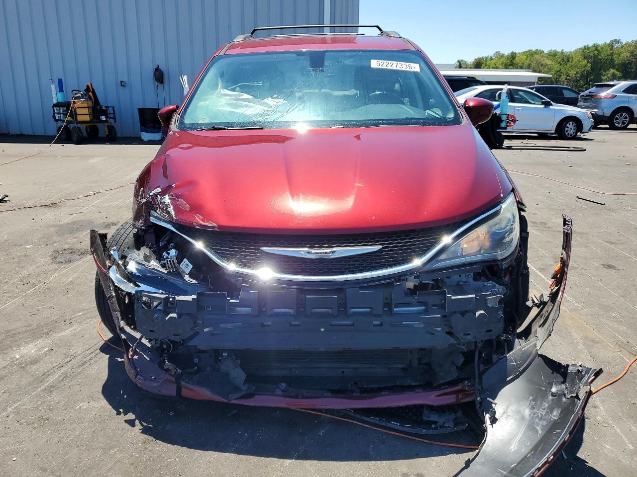 2020 Chrysler Pacifica Touring L - Image 5