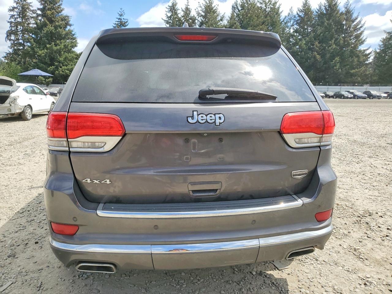 2014 Jeep Grand Cherokee Summit - Image 6