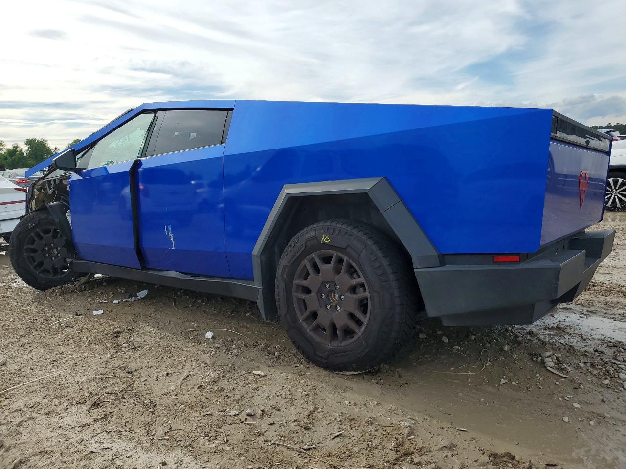 2024 Tesla Cybertruck - Image 2