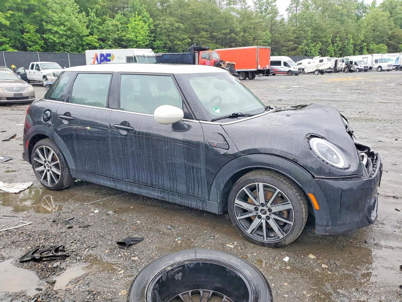 2022 Mini Cooper S - Фото 4