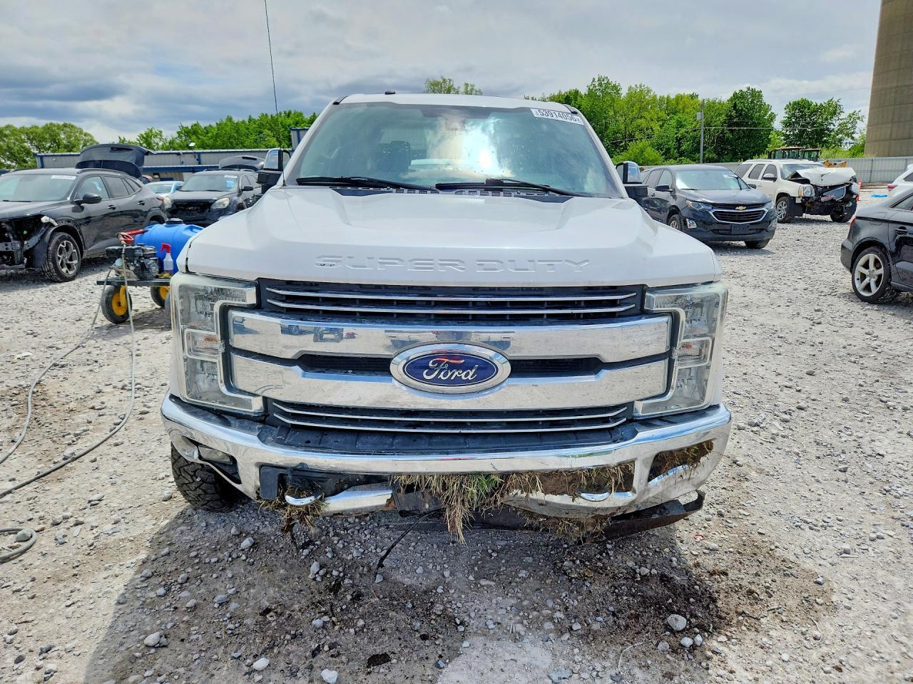 2017 Ford F350 Super Duty - Фото 5