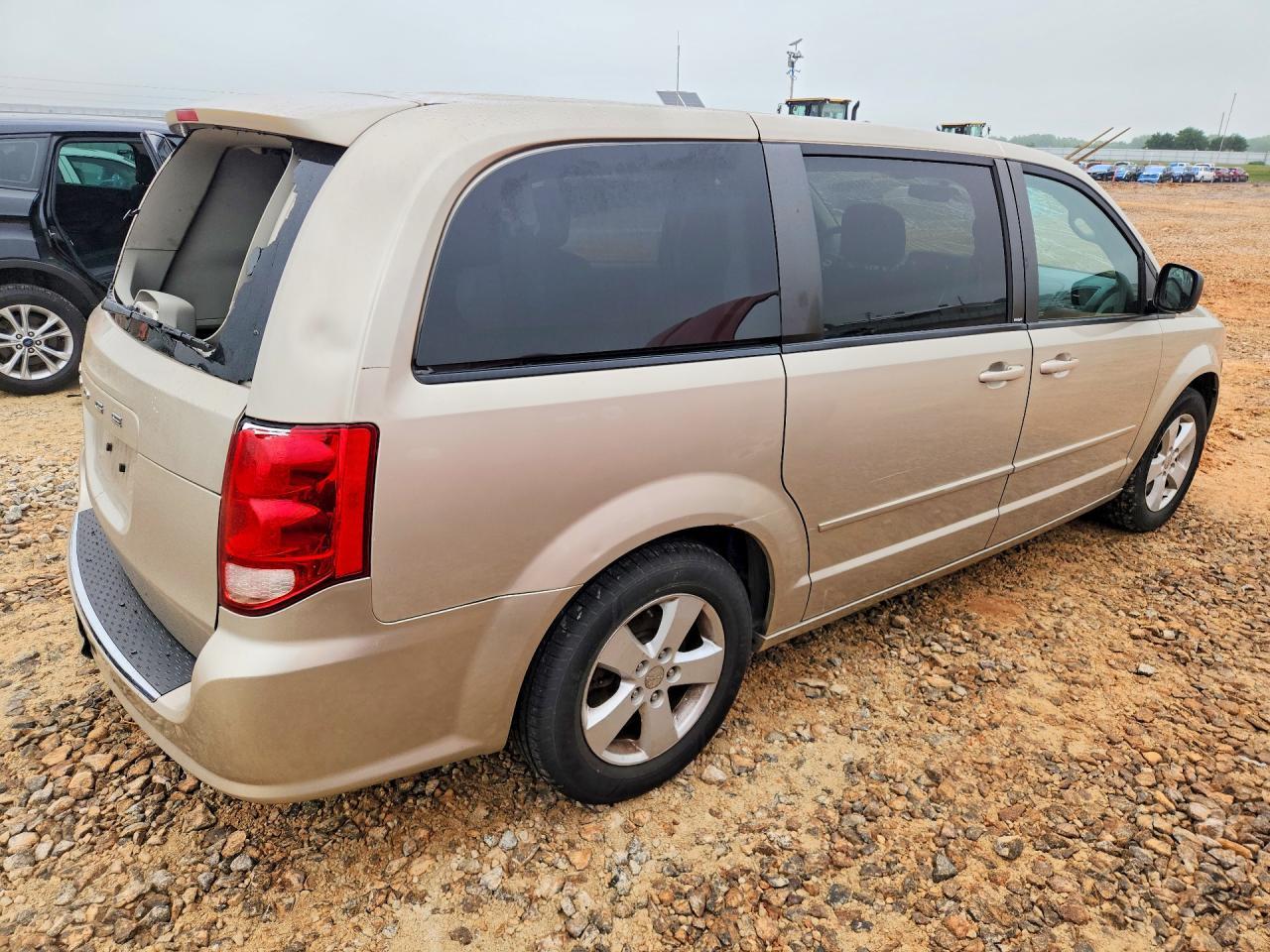 2013 Dodge Grand Caravan Se - Image 3