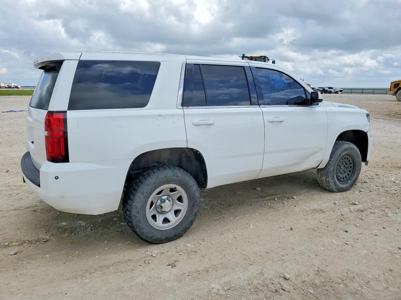 2016 Chevrolet Tahoe Special - Фото 3