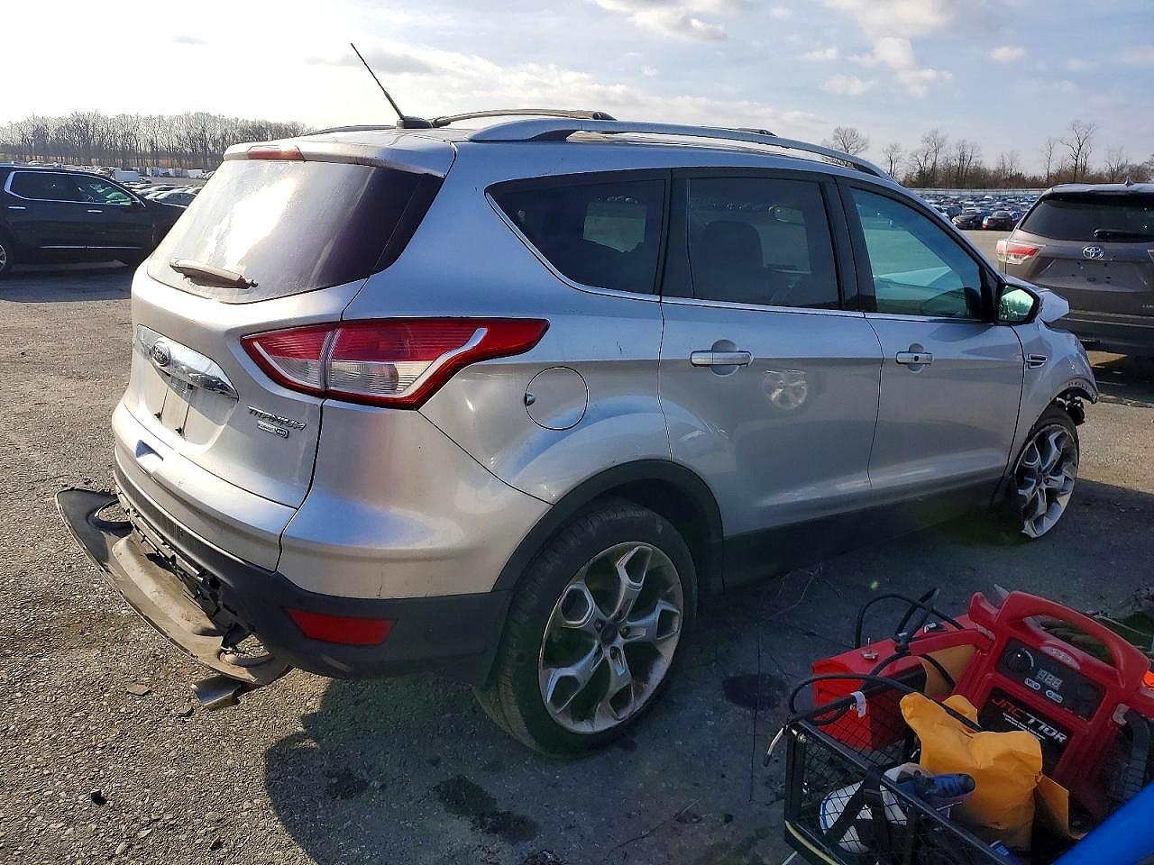 2016 Ford Escape Titanium - Фото 3