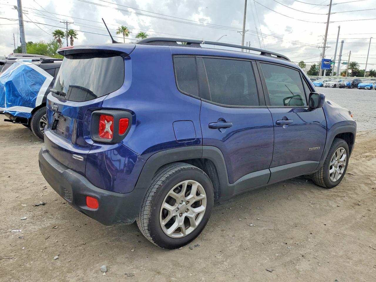 2017 Jeep Renegade Latitude - Фото 3