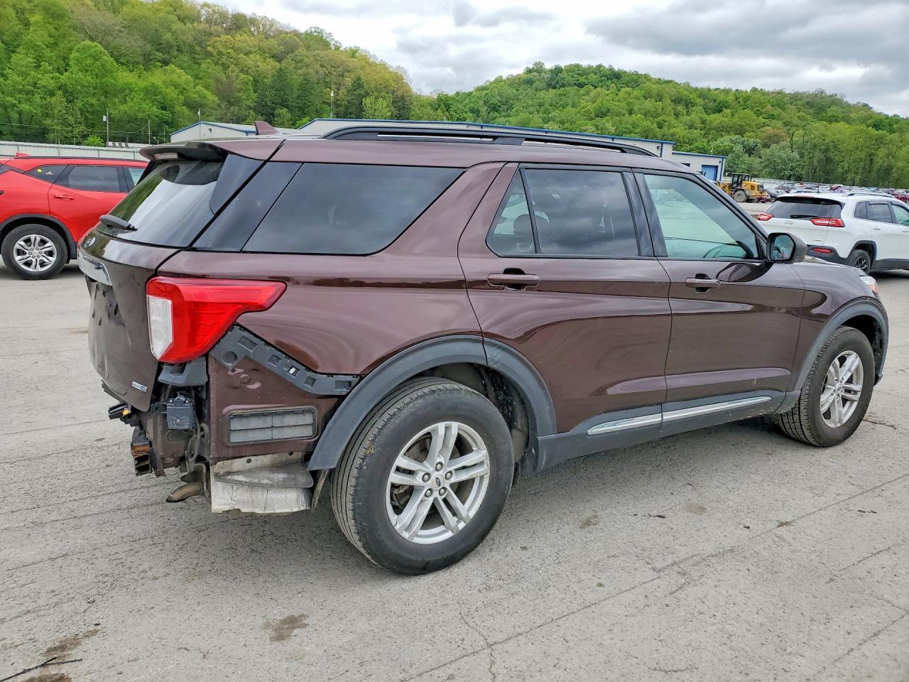 2020 Ford Explorer Xlt - Image 3