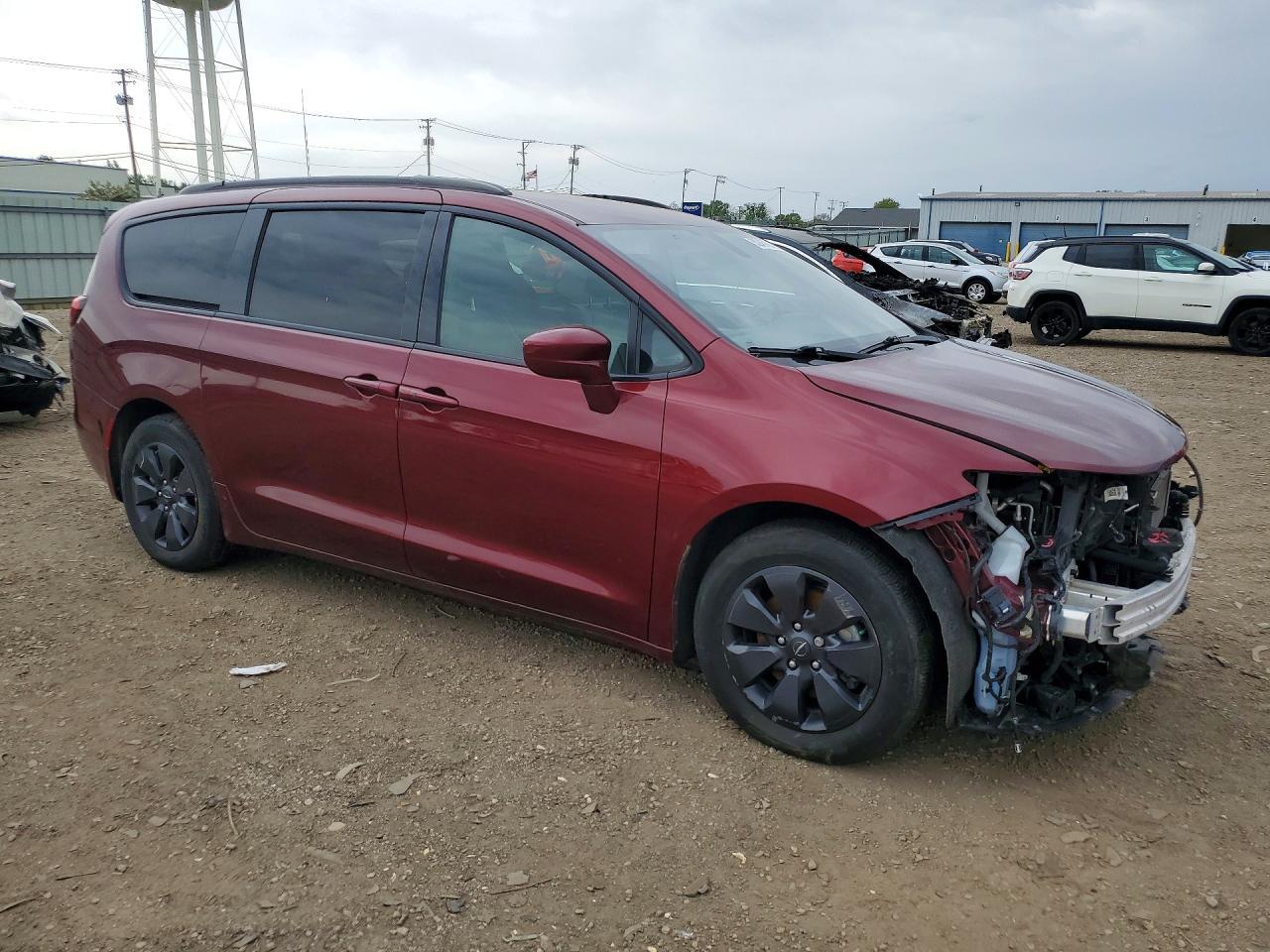 2020 Chrysler Pacifica Hybrid Touring L - Фото 4